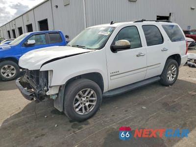 2011 CHEVROLET TAHOE C1500 LTZ 1GNSCCE07BR186166 - główne zdjęcie licytacji z USA - miniatura