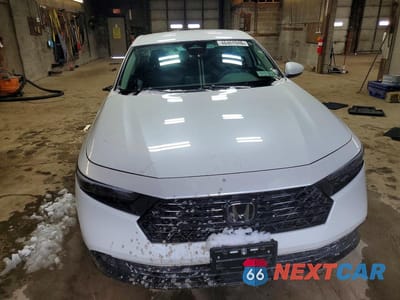 Piąte zdjęcie samochodu w środku: 2024 HONDA ACCORD LX VIN:1HGCY1F28RA065241 - miniatura