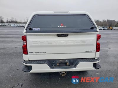 Zdjęcie 6 z 11 samochodu: 2022 CHEVROLET SILVERADO K1500 CUSTOM VIN:3GCPDBEK7NG500409 - miniatura