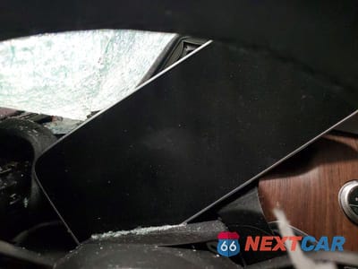 Zdjęcie 9 z 11 samochodu: 2026 MERCEDES-BENZ C 300 4MATIC VIN:W1KAF4HB9TR306376 - miniatura