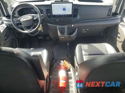 Zdjęcie 8 z 13 samochodu: 2023 FORD TRANSIT T-250 VIN:1FTBW1XK7PKA64460 - miniatura