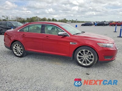 Czwarte zdjęcie samochodu z boku: 2018 FORD TAURUS LIMITED VIN:1FAHP2F88JG119369 - miniatura