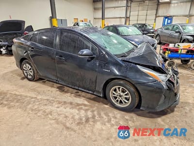 Czwarte zdjęcie samochodu z boku: 2018 TOYOTA PRIUS THREE VIN:JTDKARFU3J3065347 - miniatura