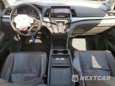 Zdjęcie 8 z 14 samochodu: 2018 HONDA ODYSSEY ELITE VIN:5FNRL6H95JB063988 - miniatura