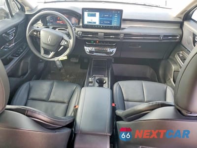 Zdjęcie 8 z 13 samochodu: 2025 LINCOLN CORSAIR PREMIERE VIN:5LMCJ1CAXSUL17857 - miniatura