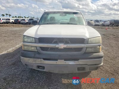 Piąte zdjęcie samochodu w środku: 2003 CHEVROLET SILVERADO K1500 VIN:1GCEK14V83Z334756 - miniatura