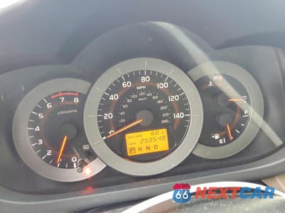 Zdjęcie 9 z 12 samochodu: 2007 TOYOTA RAV4 LIMITED VIN:JTMBK31V075033639 - miniatura