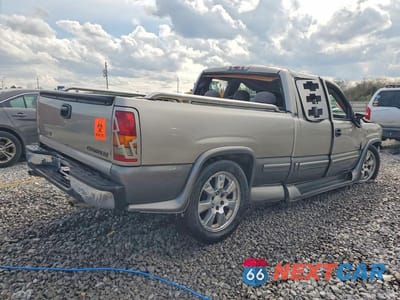 Trzecie zdjęcie samochodu z tyłu: 1999 CHEVROLET SILVERADO C1500 VIN:2GCEC19T2X1138105 - miniatura