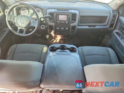 Zdjęcie 8 z 12 samochodu: 2014 RAM TRUCKS 2500 ST VIN:3C6UR5CL1EG195580 - miniatura