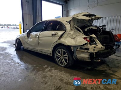 Drugie zdjęcie samochodu z przodu: 2013 MERCEDES-BENZ C 250 VIN:WDDGF4HB4DR268793 - miniatura