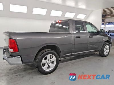 Trzecie zdjęcie samochodu z tyłu: 2021 RAM 1500 CLASSIC TRADESMAN VIN:1C6RR6FT9MS572459 - miniatura