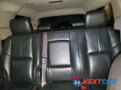 Zdjęcie 10 z 13 samochodu: 2011 CHEVROLET SUBURBAN K1500 LT VIN:1GNSKJE3XBR309170 - miniatura