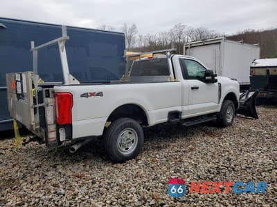Trzecie zdjęcie samochodu z tyłu: 2025 FORD F250 SUPER DUTY VIN:1FTRF2BA2SED43602 - miniatura