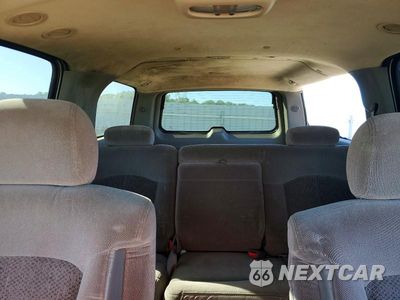 Zdjęcie 10 z 12 samochodu: 2002 CHEVROLET SUBURBAN K1500 VIN:3GNFK16T52G301381 - miniatura