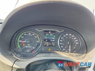 Zdjęcie 9 z 12 samochodu: 2018 AUDI A3 E-TRON PREMIUM VIN:WAUUPBFF7JA091376 - miniatura