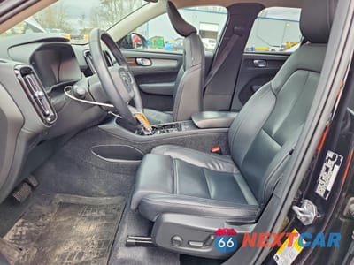 Zdjęcie 7 z 13 samochodu: 2021 VOLVO XC40 T5 INSCRIPTION VIN:YV4162ULXM2401436 - miniatura