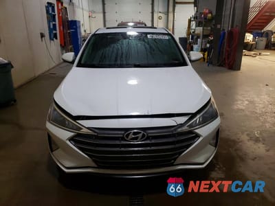 Piąte zdjęcie samochodu w środku: 2020 HYUNDAI ELANTRA VALUE EDITION VIN:5NPD84LF6LH498553 - miniatura