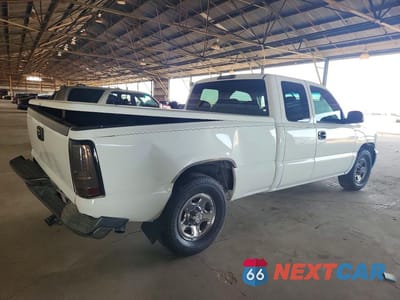 Trzecie zdjęcie samochodu z tyłu: 2003 GMC NEW SIERRA C1500 VIN:2GTEC19T631356624 - miniatura