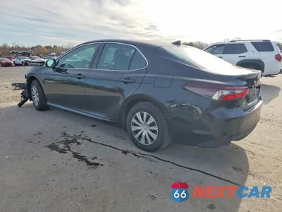 Drugie zdjęcie samochodu z przodu: 2022 TOYOTA CAMRY HYBRID LE VIN:4T1C31AK6NU580876 - miniatura