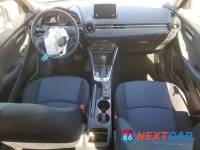 Zdjęcie 8 z 13 samochodu: 2016 SCION IA BASE VIN:3MYDLBZV6GY122625 - miniatura