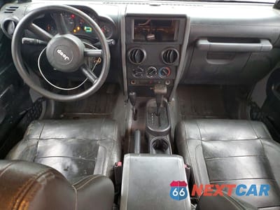 Zdjęcie 8 z 13 samochodu: 2008 JEEP WRANGLER UNLIMITED X VIN:1J4GA39108L598619 - miniatura