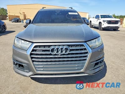 Piąte zdjęcie samochodu w środku: 2017 AUDI Q7 PRESTIGE VIN:WA1VAAF7XHD033891 - miniatura