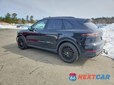 Drugie zdjęcie samochodu z przodu: 2021 PORSCHE CAYENNE VIN:WP1AA2AY7MDA05582 - miniatura