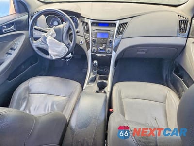 Zdjęcie 8 z 13 samochodu: 2013 HYUNDAI SONATA VIN:5NPEC4AB0DH514525 - miniatura