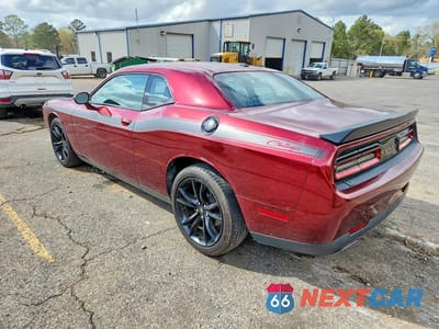 Drugie zdjęcie samochodu z przodu: 2018 DODGE CHALLENGER SXT VIN:2C3CDZAG8JH333050 - miniatura