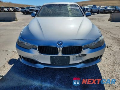 Piąte zdjęcie samochodu w środku: 2013 BMW 328 XI SULEV VIN:WBA3B5C55DF597612 - miniatura