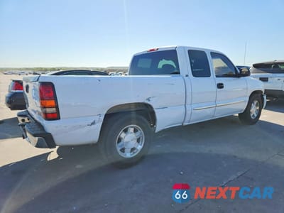 Trzecie zdjęcie samochodu z tyłu: 2004 GMC NEW SIERRA C1500 VIN:2GTEC19T041194314 - miniatura
