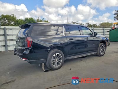 Trzecie zdjęcie samochodu z tyłu: 2025 CHEVROLET SUBURBAN C1500 LS VIN:1GNS5BRD1SR303225 - miniatura