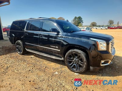 Czwarte zdjęcie samochodu z boku: 2017 GMC YUKON XL K1500 SLT VIN:1GKS2GKCXHR208756 - miniatura