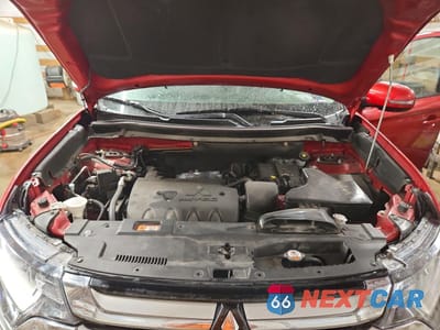 Zdjęcie 12 z 14 samochodu: 2016 MITSUBISHI OUTLANDER SE VIN:JA4AD3A30GZ051727 - miniatura