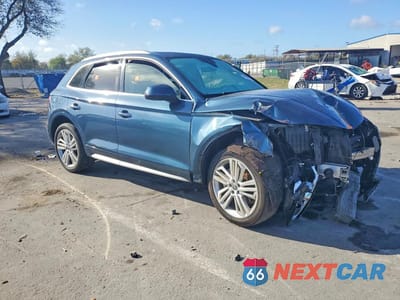 Czwarte zdjęcie samochodu z boku: 2018 AUDI Q5 PREMIUM PLUS VIN:WA1BNAFY5J2013016 - miniatura