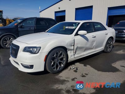 2018 CHRYSLER 300 S 2C3CCABG1JH240647 - główne zdjęcie licytacji z USA - miniatura