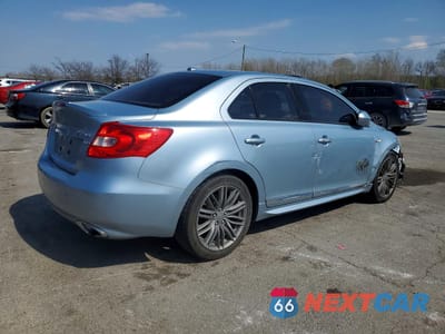Trzecie zdjęcie samochodu z tyłu: 2012 SUZUKI KIZASHI SPORT SLS VIN:JS2RF9A89C6100975 - miniatura