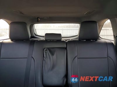 Zdjęcie 10 z 12 samochodu: 2019 TOYOTA HIGHLANDER LE VIN:5TDBZRFH6KS743486 - miniatura