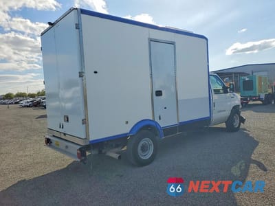 Trzecie zdjęcie samochodu z tyłu: 2023 FORD E350 REFRIGERATED BOX TRUCK VIN:1FDWE3FK2PDD18819 - miniatura