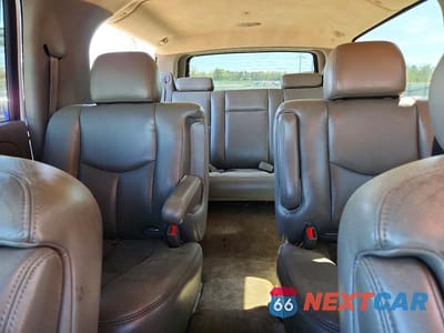 Zdjęcie 10 z 13 samochodu: 2005 CHEVROLET SUBURBAN C1500 VIN:3GNEC16Z15G220976 - miniatura