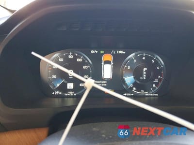 Zdjęcie 9 z 12 samochodu: 2021 VOLVO XC90 T6 MOMENTUM VIN:YV4A221K5M1767267 - miniatura