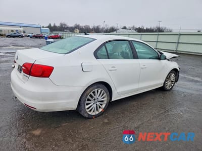 Trzecie zdjęcie samochodu z tyłu: 2011 VOLKSWAGEN JETTA SEL VIN:3VWLZ7AJXBM302279 - miniatura