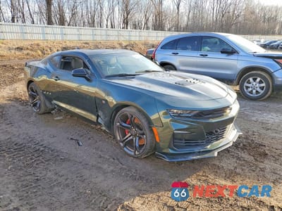 Czwarte zdjęcie samochodu z boku: 2020 CHEVROLET CAMARO SS VIN:1G1FG1R7XL0106321 - miniatura
