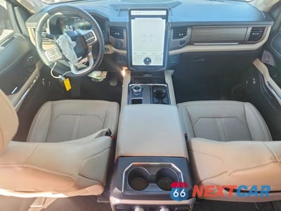 Zdjęcie 8 z 12 samochodu: 2024 FORD EXPEDITION LIMITED VIN:1FMJU1K80REA11383 - miniatura