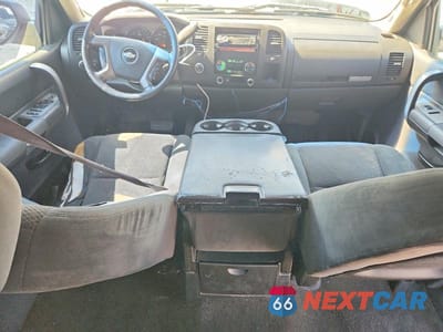 Zdjęcie 8 z 12 samochodu: 2007 CHEVROLET SILVERADO K1500 CREW CAB VIN:2GCEK13C971535225 - miniatura