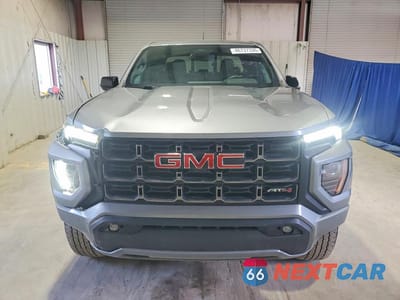 Piąte zdjęcie samochodu w środku: 2023 GMC CANYON AT4 VIN:1GTP6DEK8P1151722 - miniatura