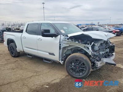 Czwarte zdjęcie samochodu z boku: 2025 TOYOTA TUNDRA PLATINUM VIN:5TFWA5EC4SX042401 - miniatura