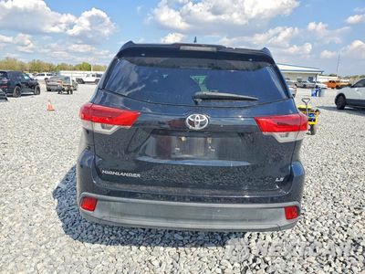 Zdjęcie 6 z 11 samochodu: 2018 TOYOTA HIGHLANDER LE PLUS VIN:5TDZZRFH1JS240252 - miniatura