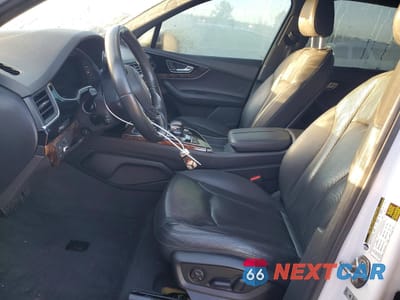 Zdjęcie 7 z 12 samochodu: 2018 AUDI Q7 PREMIUM PLUS VIN:WA1LAAF73JD002494 - miniatura