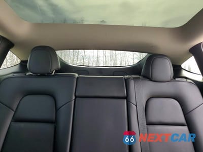 Zdjęcie 10 z 14 samochodu: 2022 TESLA MODEL Y VIN:7SAYGDEF4NF559713 - miniatura